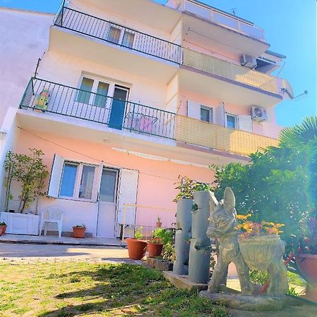 Roko Apartment House Primosten Exterior photo