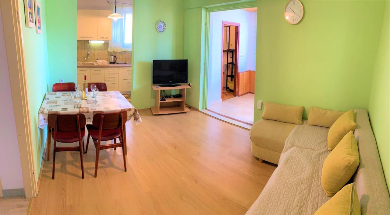 Roko Apartment House Primosten Exterior photo