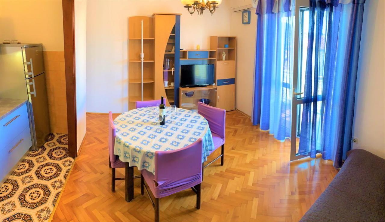 Roko Apartment House Primosten Exterior photo