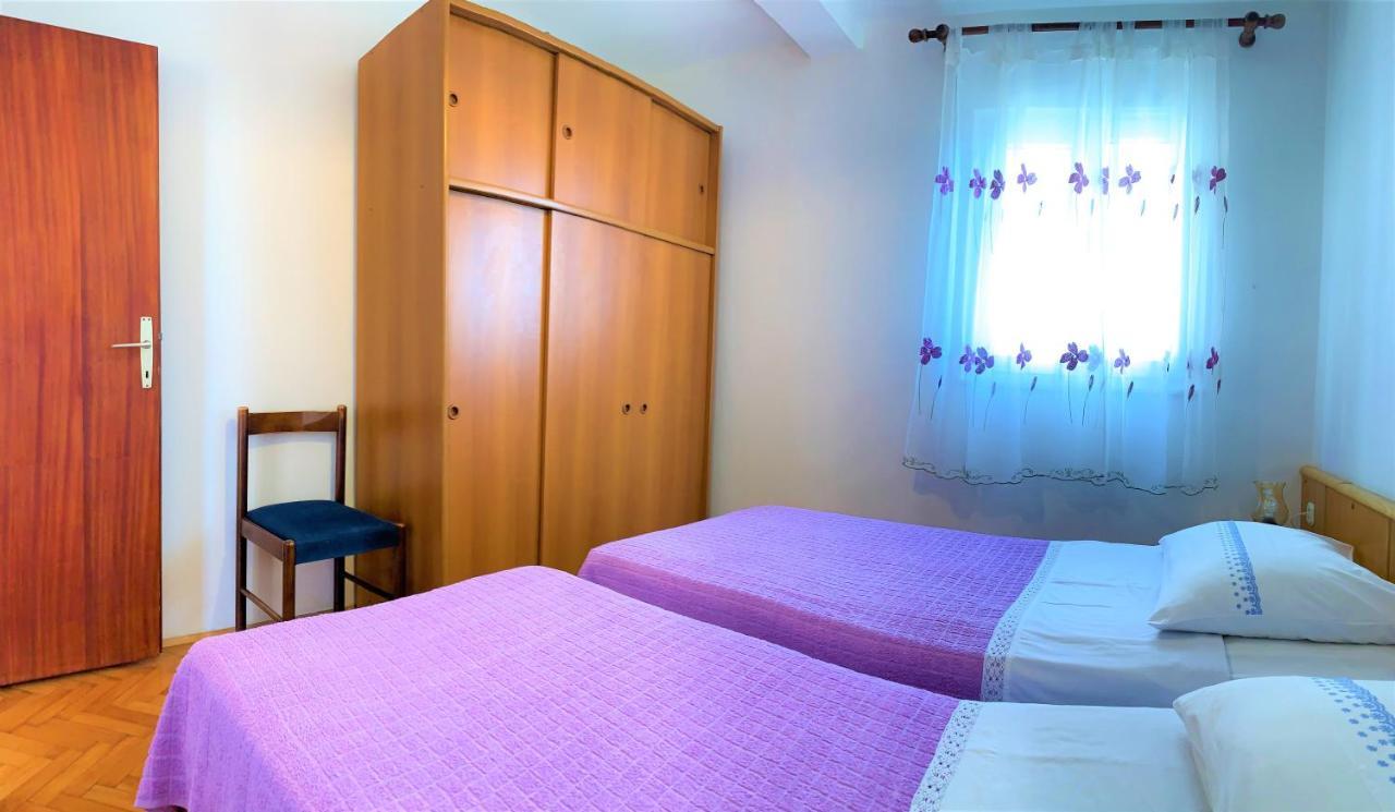 Roko Apartment House Primosten Exterior photo